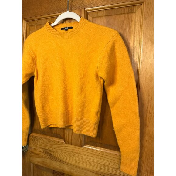 Uniqlo Girls XS Ribbed Knit Wool Sweater - Mustard Yellow Mock Neck - Picture 2 of 7